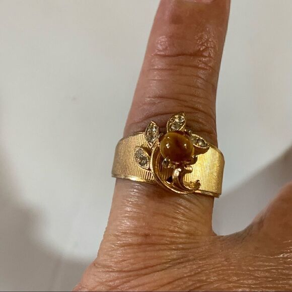 Vintage 18K HGE Flower Ring w/ Tigers Eye Stone & Crystals Sz 6.5 Gorgeous - Picture 7 of 7